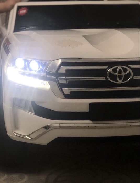 Детская электро  машинка с пультом