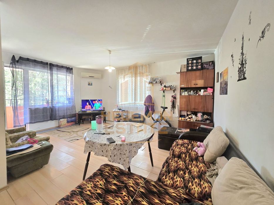 Продава се Двустаен апартамент в Варна, Левски - 84 кв.м за 1020 €/кв.м - Снимка #1