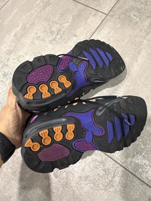 Маратонки Nike air max plus Drift 37,5н