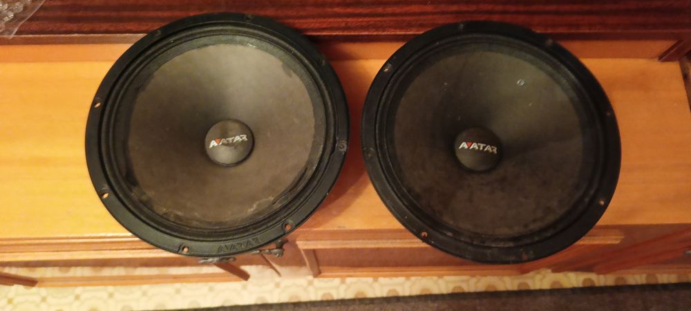 Продам 180тыс или обменяю на айфон.