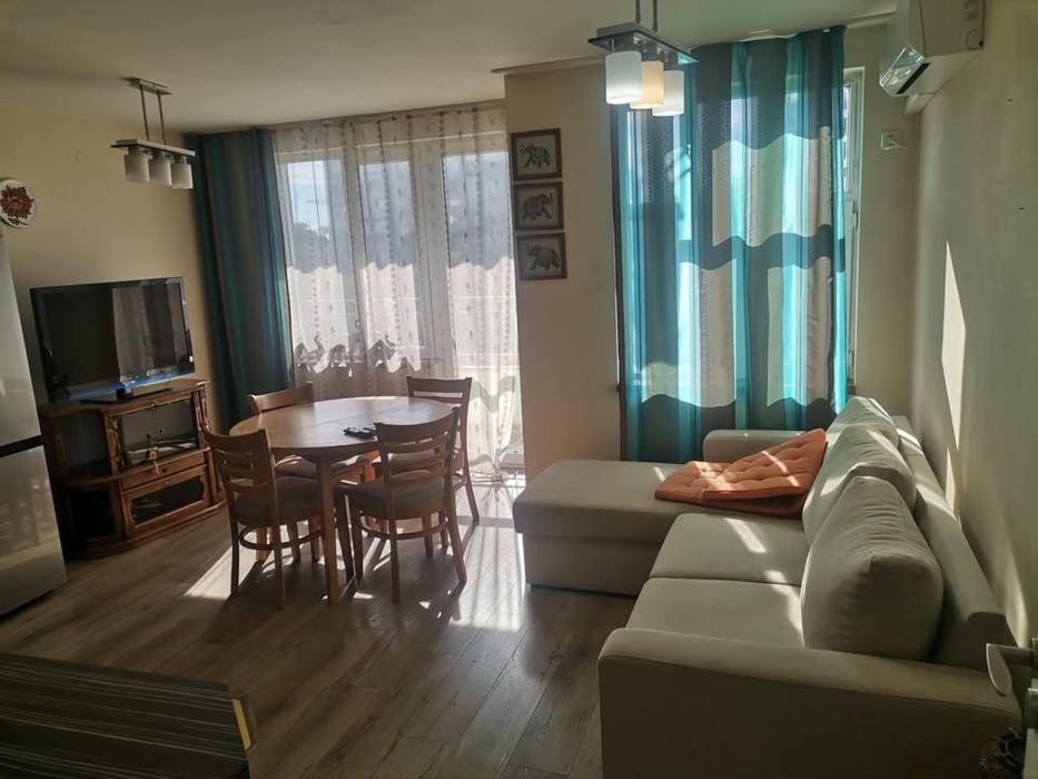 Дава се под наем Двустаен апартамент в Варна, ХЕИ - 71 кв.м за 562 € - Снимка #1