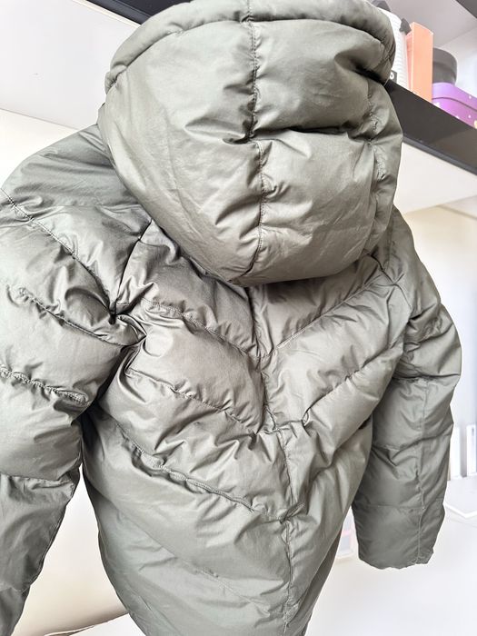 Зимно яке Nike ,маслено зелено