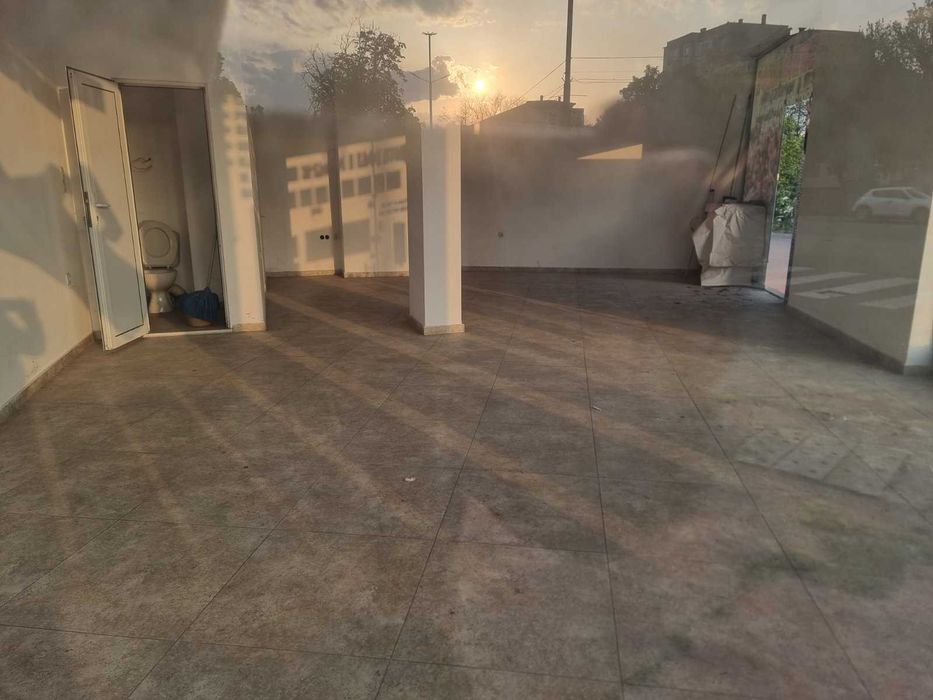 Продава се Магазин в Пазарджик, Запад - 106 кв.м за 1378 €/кв.м - Снимка #2