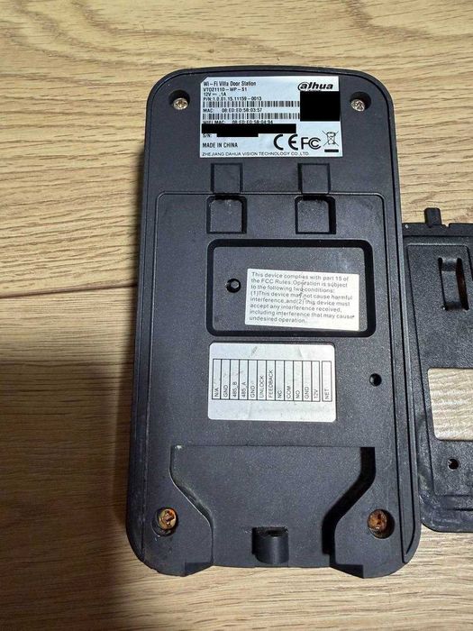 Sistem videointerfon Dahua wireless (videointerfon + monitor interior)
