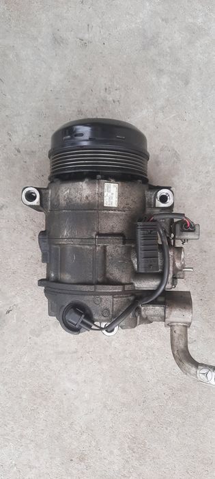 Compresor clima mercedes E CLASS w212  OM 651