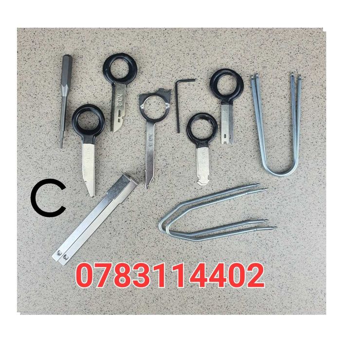 Trusă Scos Radio Auto – Set Profesional Demontare Navigație – 38/20 Piese – Chei Extractoare – Audi BMW VW Ford Mercedes – UNIVERSALĂ