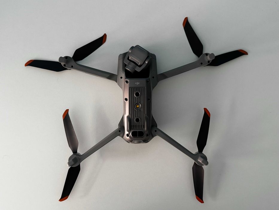 Дрон DJI Air 2S 5.4K с аксесоари