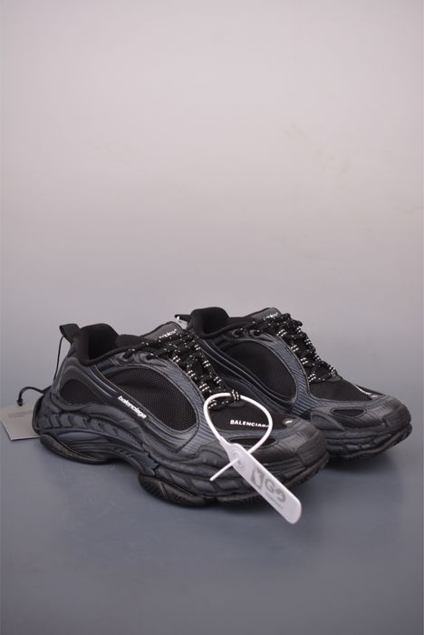 Balenciaga всички цветове и модели