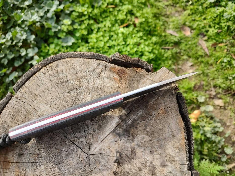 Нож от премиум стомана,,,