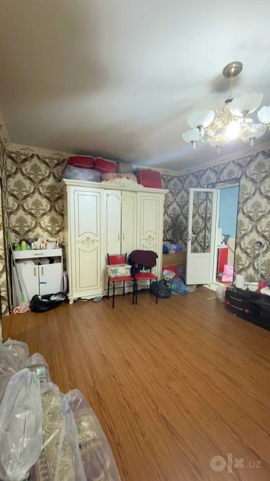Юнусабад12, 1в2/1/9, ФРАНЦУЗКАЯ ПЕРВАЯ ЛИНИЯ 42м2, Балкон: 1х7