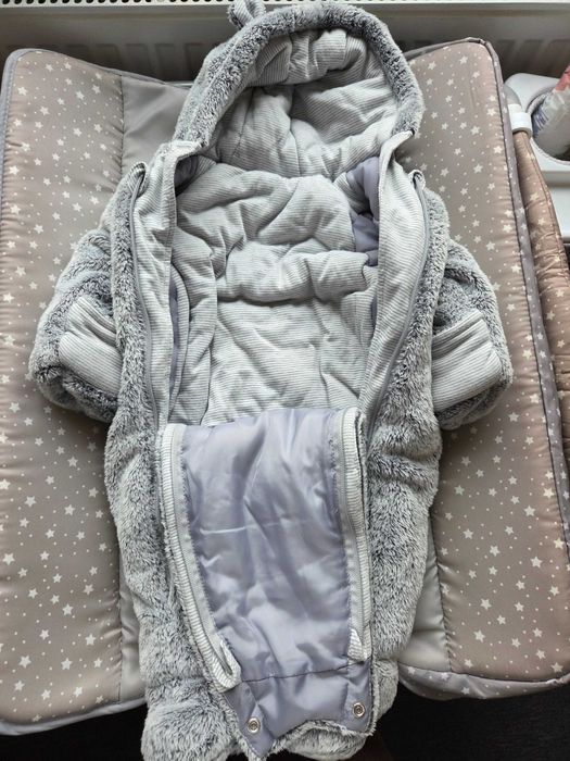 Зимен бебешки космонавт