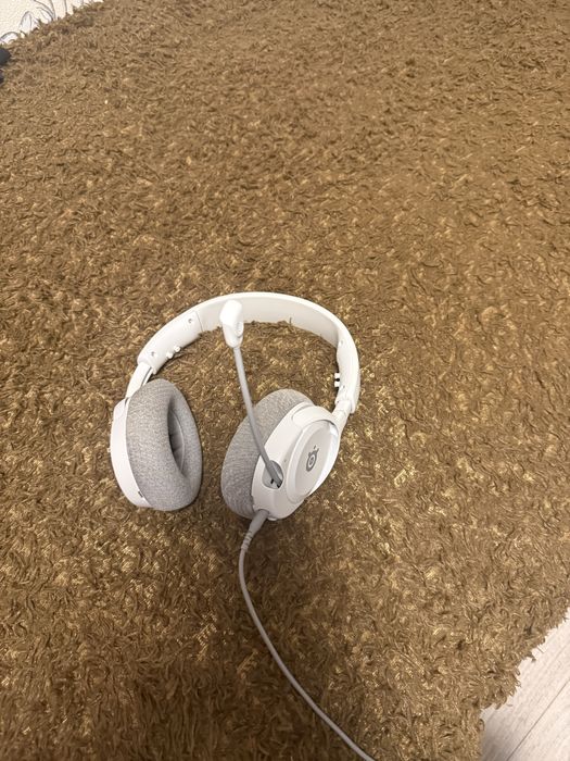 SteelSeries Arctis Nova 1