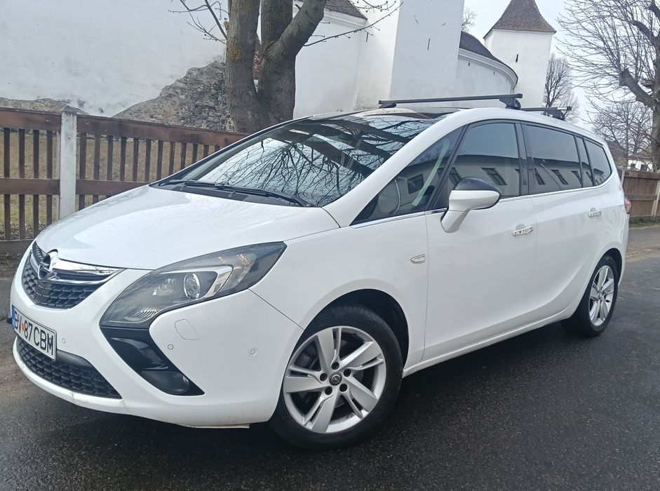Vand Opel Zafira C/ 7 locuri / Automata/  2.0 diesel/ Foarte dotata