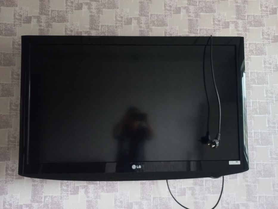 Продается телевизор LG
