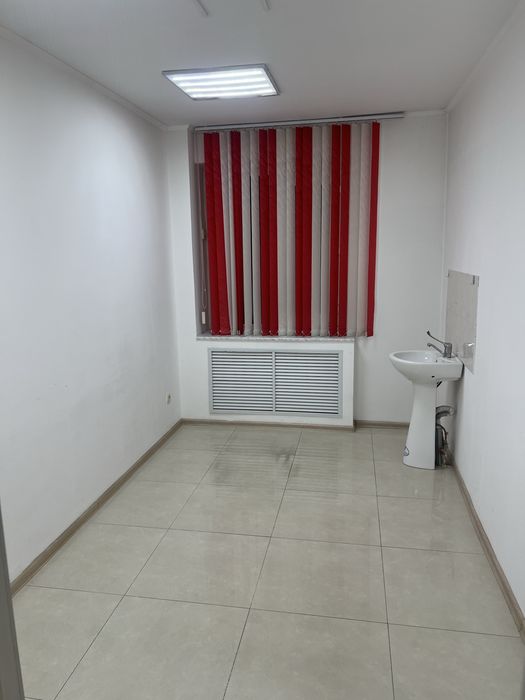 Продам офисное помещение 80 кв м