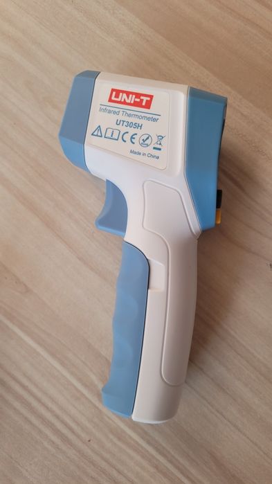 Безконтактен инфрачервен термометър Ut305h