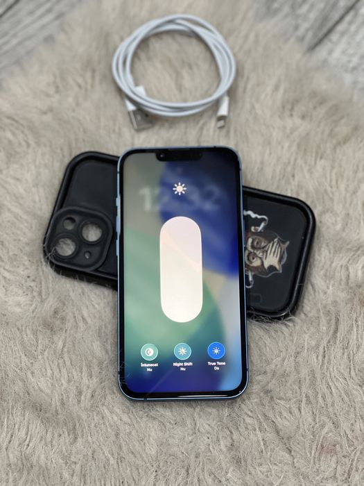 iPhone 13 Blue  • 128GB • 89% baterie • Liber retea • Husa + Cablu