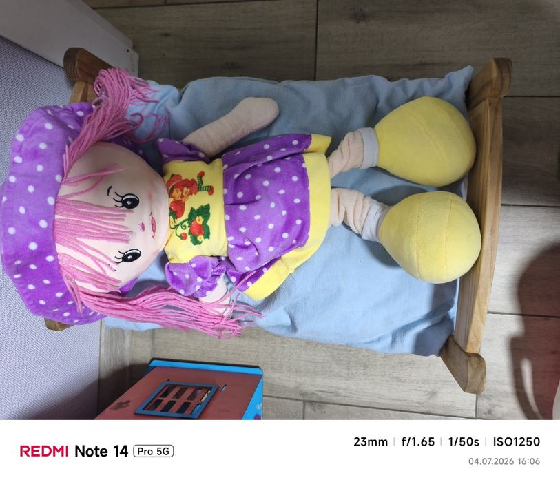 Кровать для кукол IKEA и переноска.