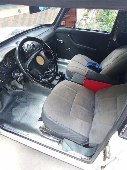 vaz 2106  jiguli sotiladi