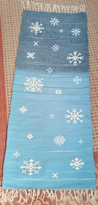 Уникална ръчно тъкана вълнена черга