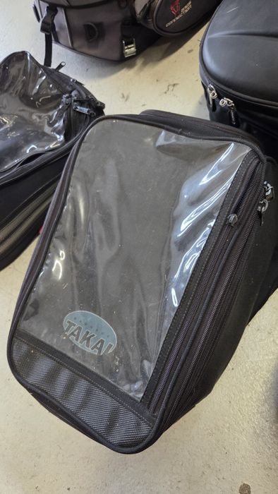 Tankbag geanta rezervor sau sezut