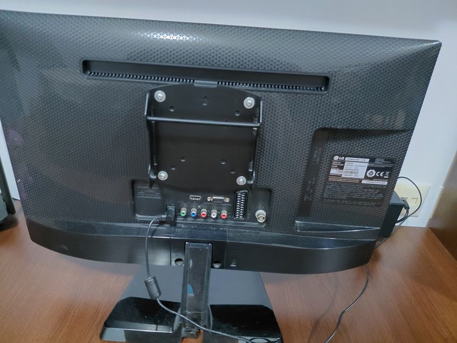 Телевизор LG 24''