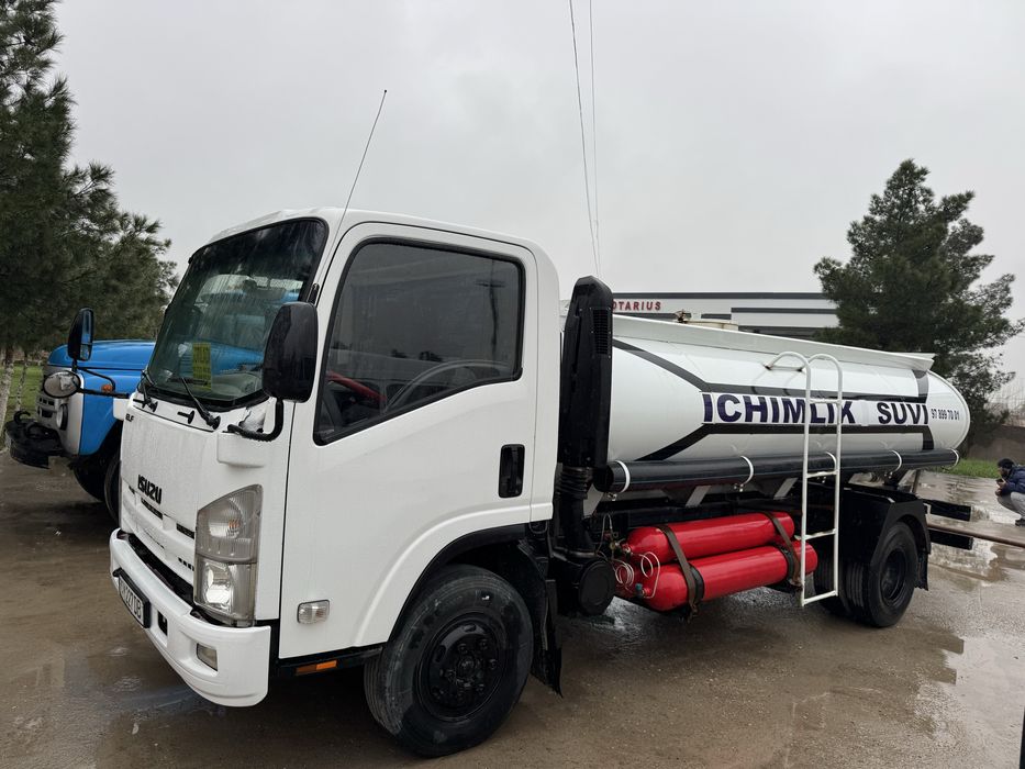 Isuzu (водавоз) 7,3 Tonna