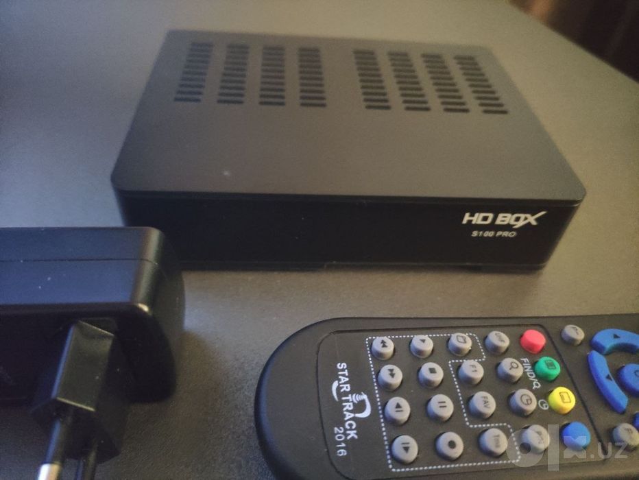 Продаётся тюнер HDBOX S100 PRO+годовая подписка на телекарту на год