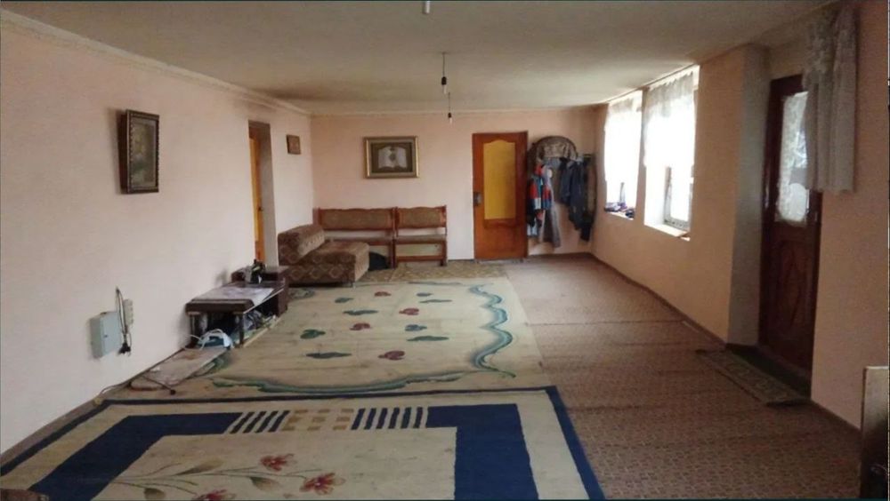 Xovli sotiladi. Yer narxida.