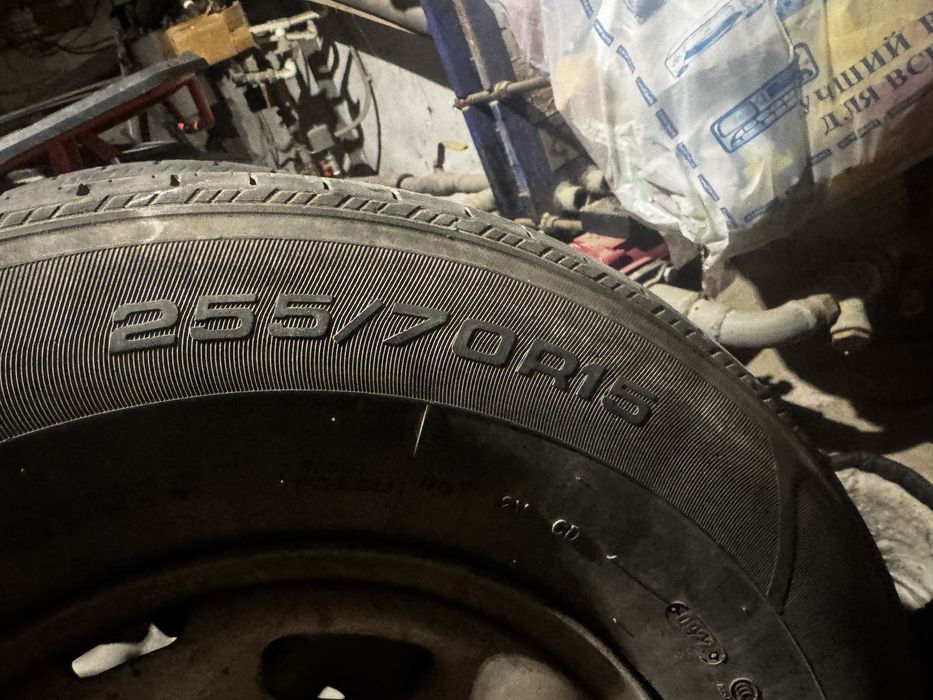 Продам шины комплект на р15