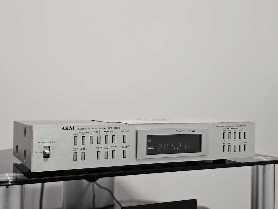Timer Akai DT-200