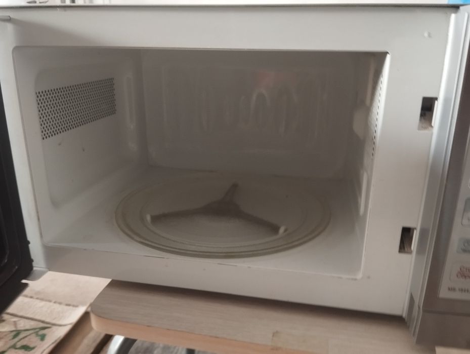 Микроволновая печь