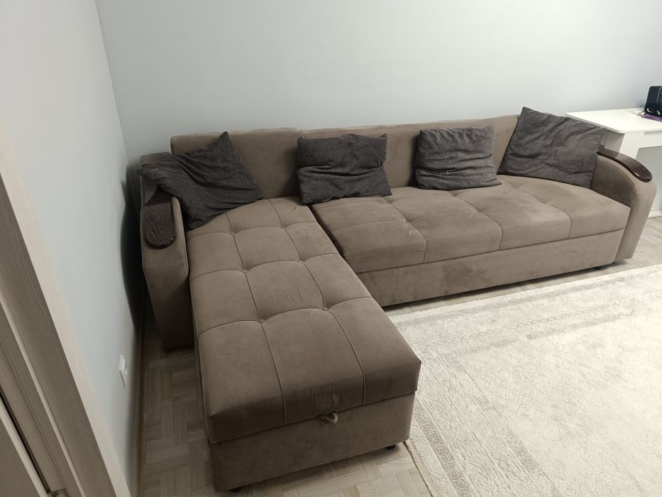 Продам мягкий диван