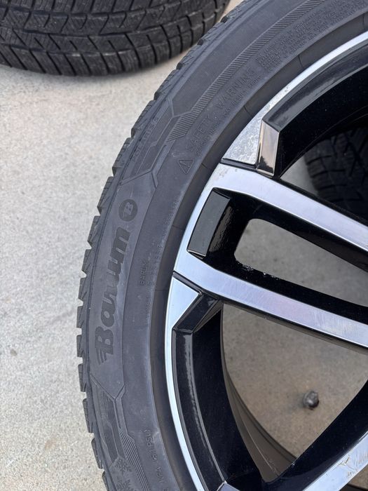 Зимни гуми 215/50/18