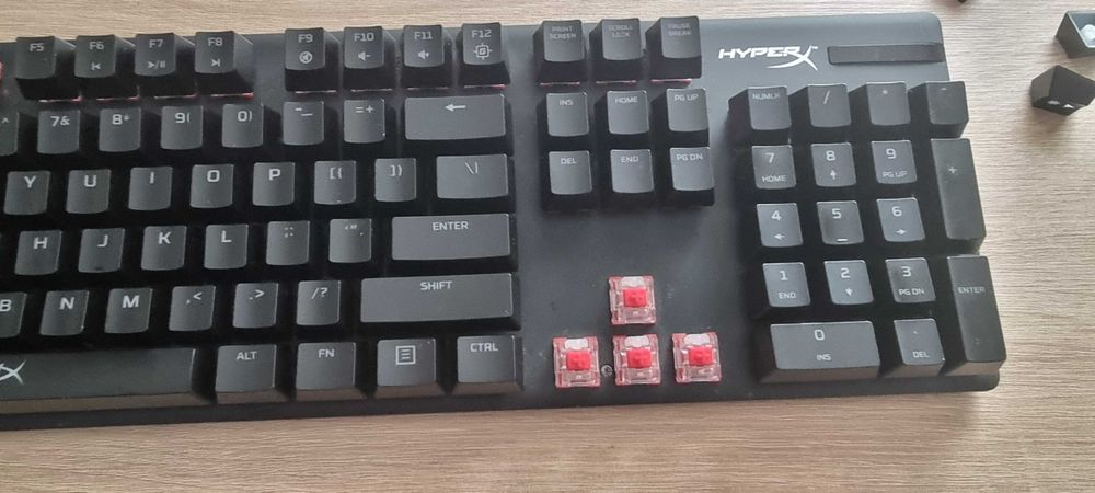 Tastatura mecanica Hyper-X Alloy Origins, switches HX red