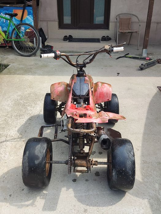 Vând sau schimb cu cross de 125, cititi descrierea