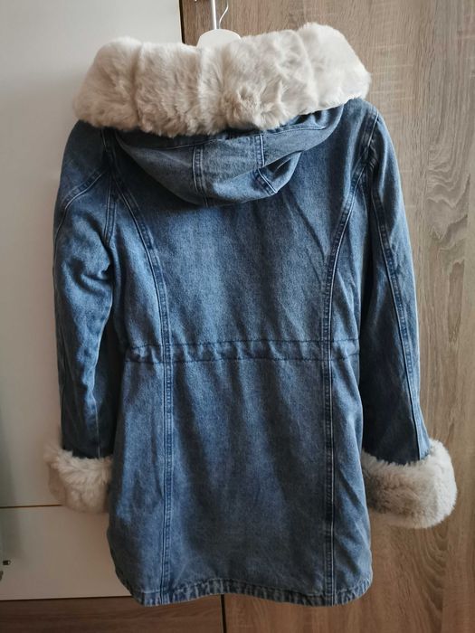 Продавам зимно яке