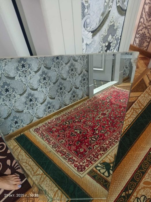 Зеркало продается