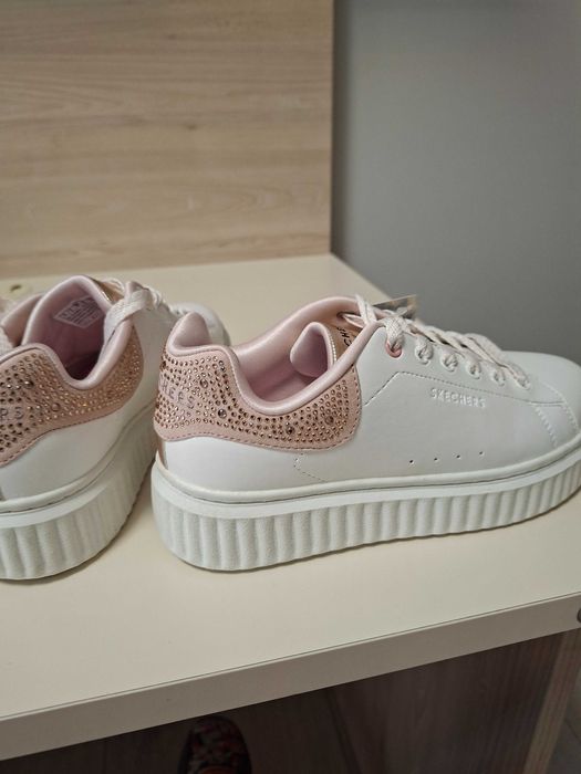 Дамски нови маратонки Skechers