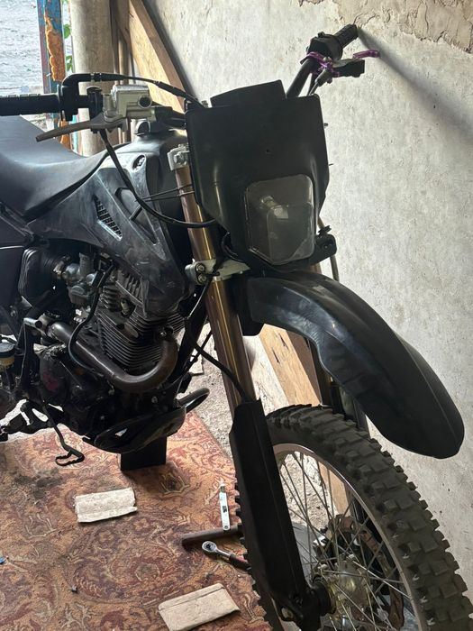 Продам эндуро 250