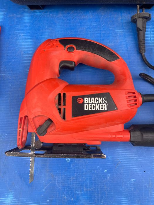 Fierăstrău pendular Black&Decker original