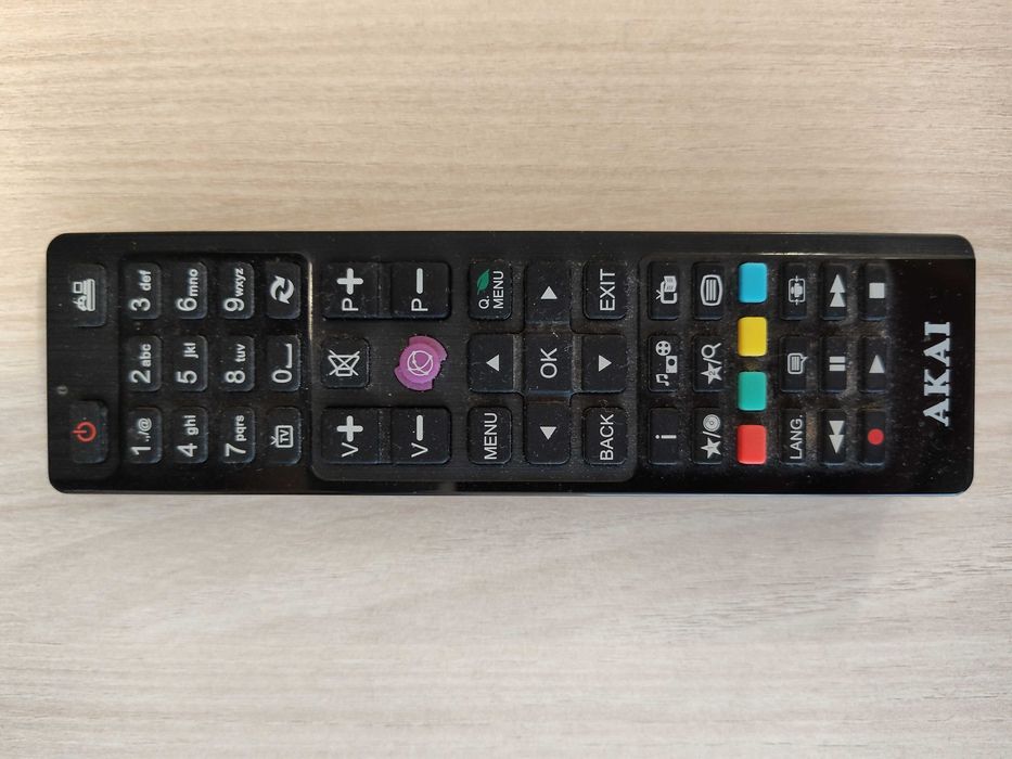 Televizor LED 32'' HD Akai LT-3227AD, negru, stare bună