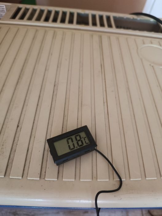 Хладилник на 12. 220 волта и газ