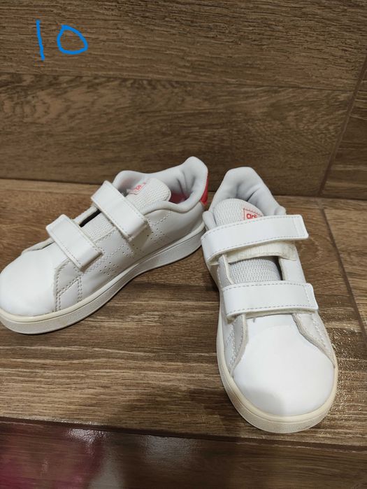 Adidași fetiță 4- 6 ani