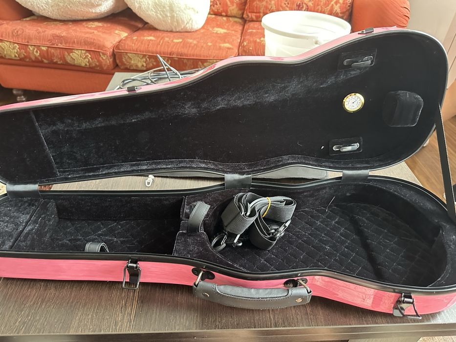 Футляр для скрипки.