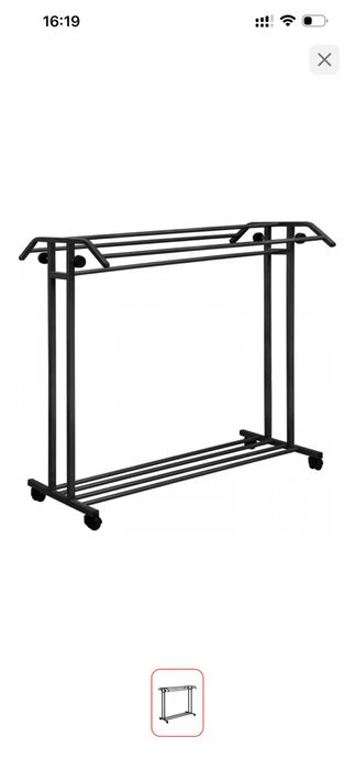 Продам вешалку для одежды напольную