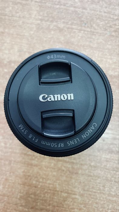 Canon RF 50 mm F 1.8