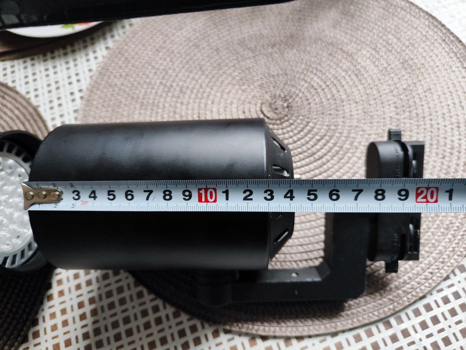 Трековый спот для больших помещений