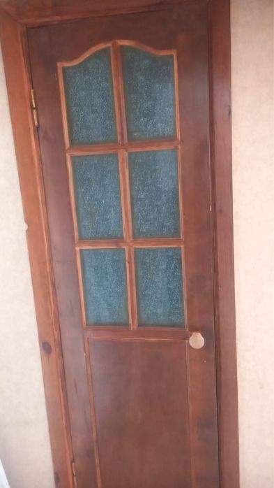 Продам межкомнатные двери 4 шт