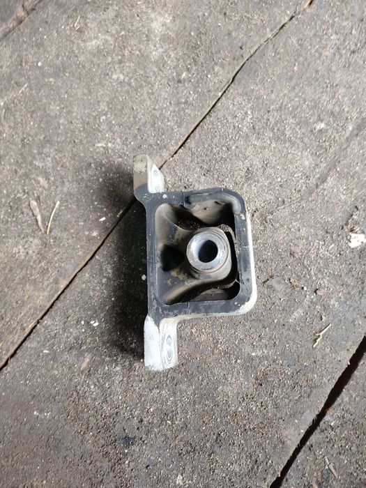 Подушка двигателя Honda CR-V rd5-rd7